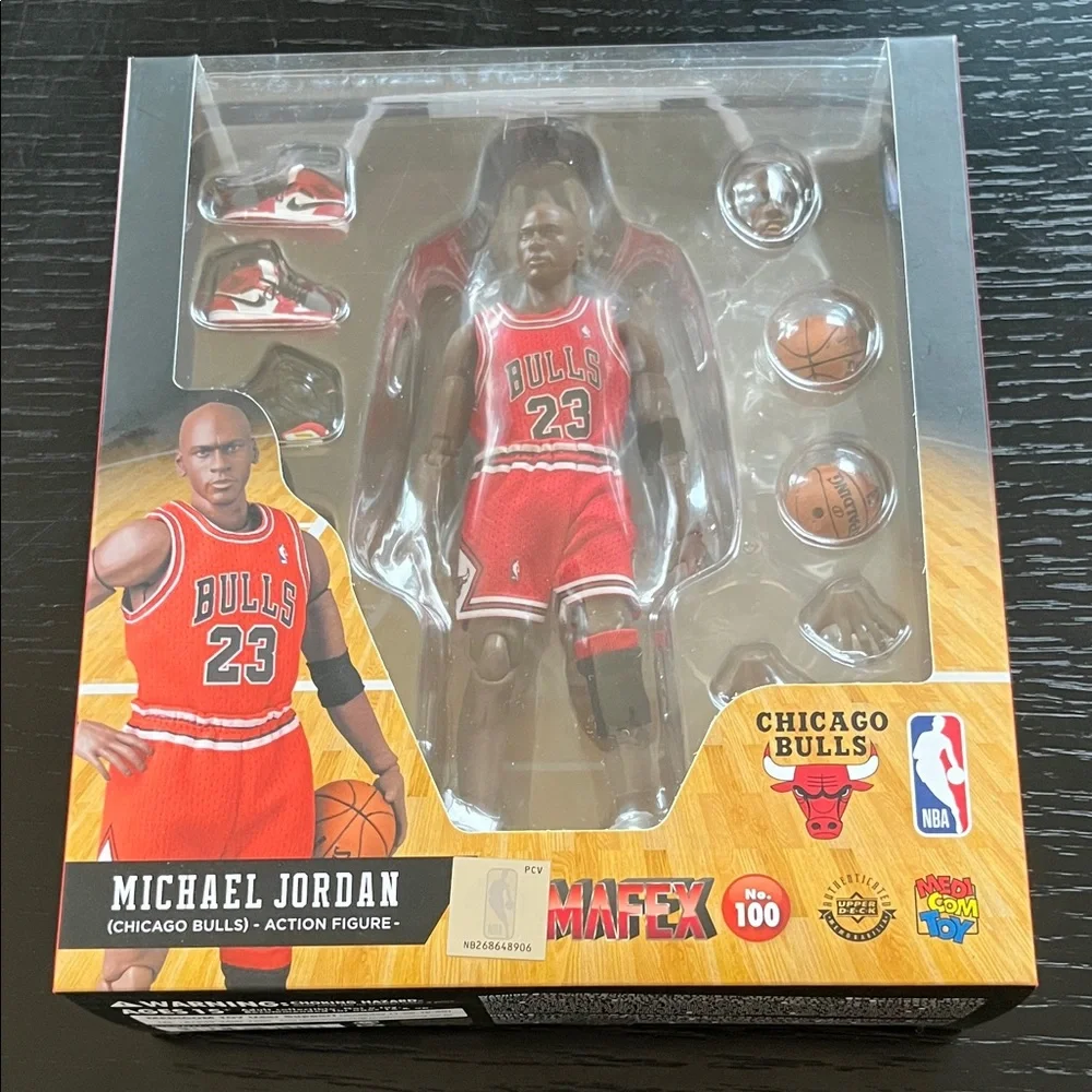 Medicom Toys MAFEX No.100 NBA Chicago Bulls Michael Jordan Figure (NIB) - Picture 1 of 16